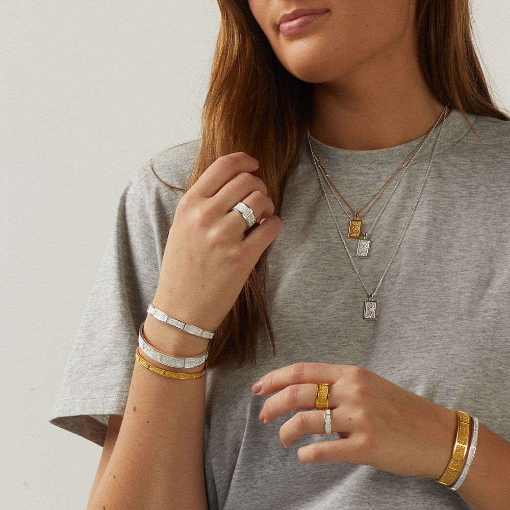 Medium Tekstur Bangle