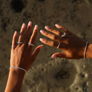 Small Shiny Dots Bracelet