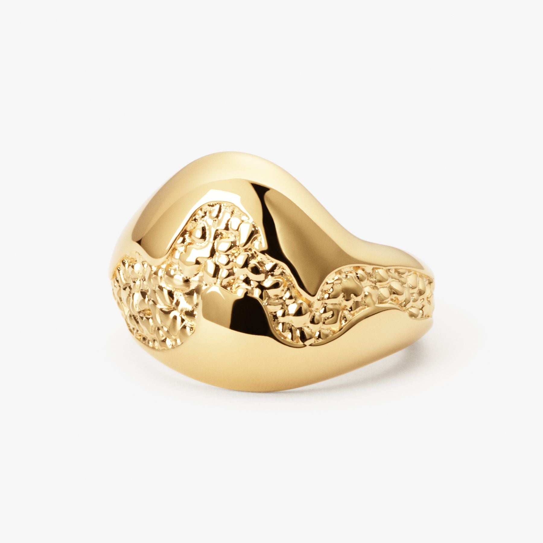 Statement Curvy Essentia Ring