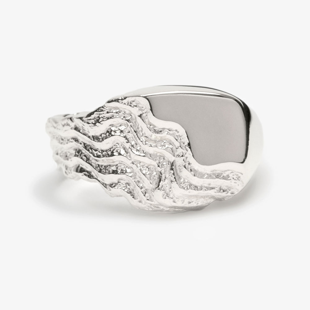 Contrast Layers Ring