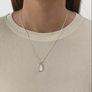 Square Tekstur Necklace