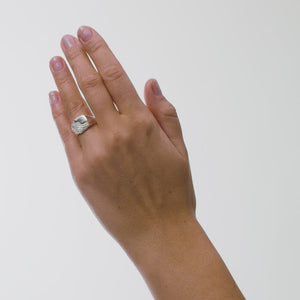 Contrast Layers Ring