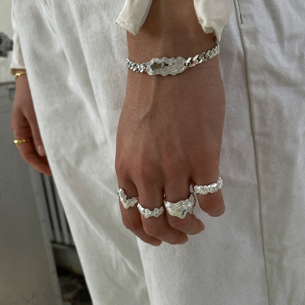 Curvy Layers Panzer Bracelet