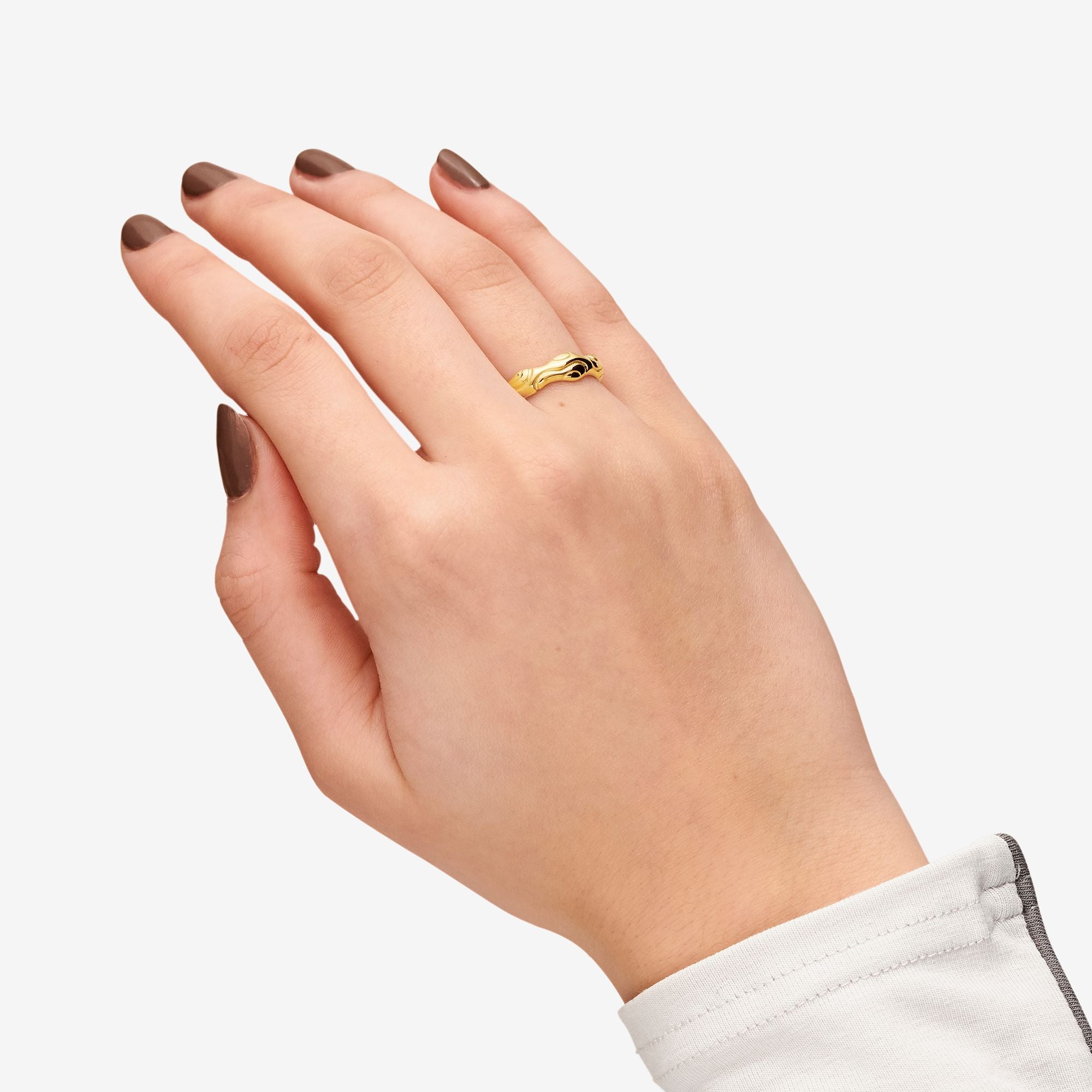 Small Bubbly Flow Ring