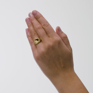 Contrast Layers Ring