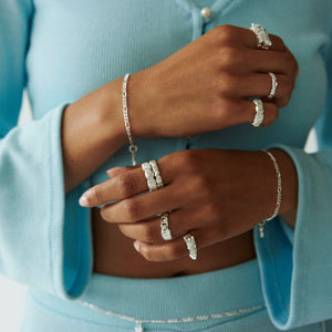 Large Looped Silicium Ring